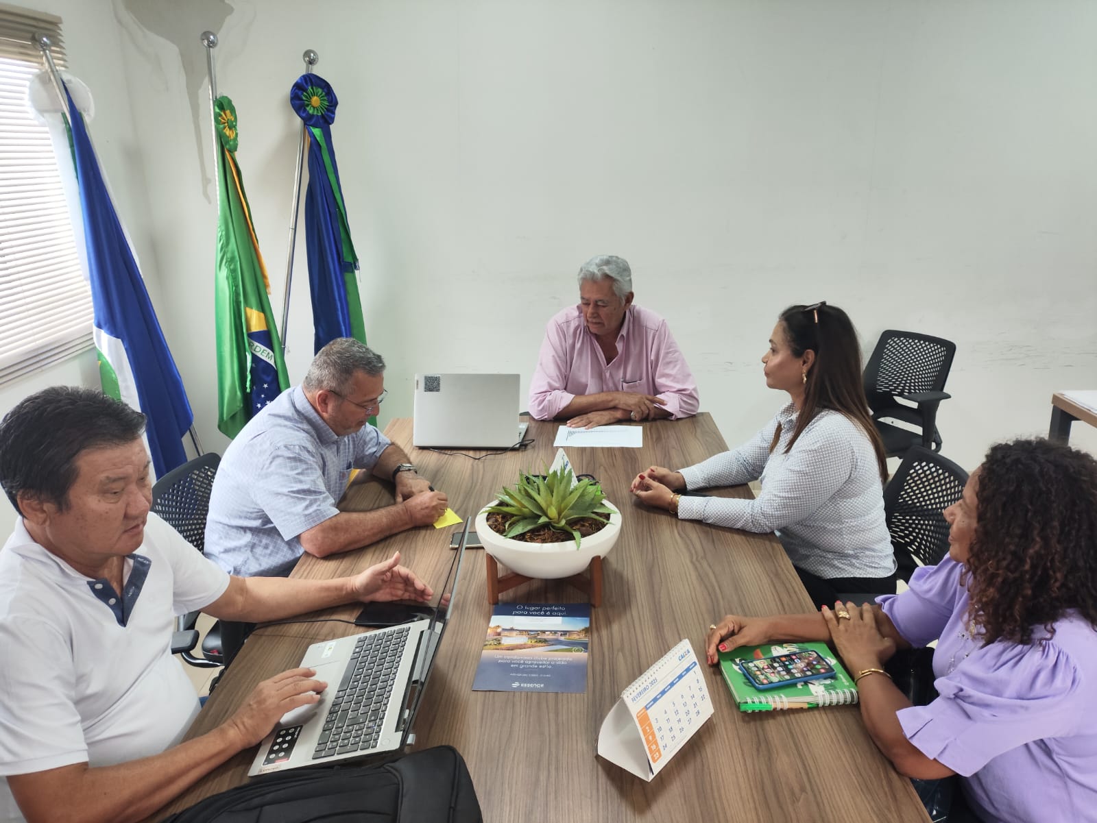 Ministro Carlos Fávaro e Irajá Lacerda cumprem agenda em Curvelândia e Cáceres nos dias 14 e 15/03 e inauguram espaço Agromaker na Sadia